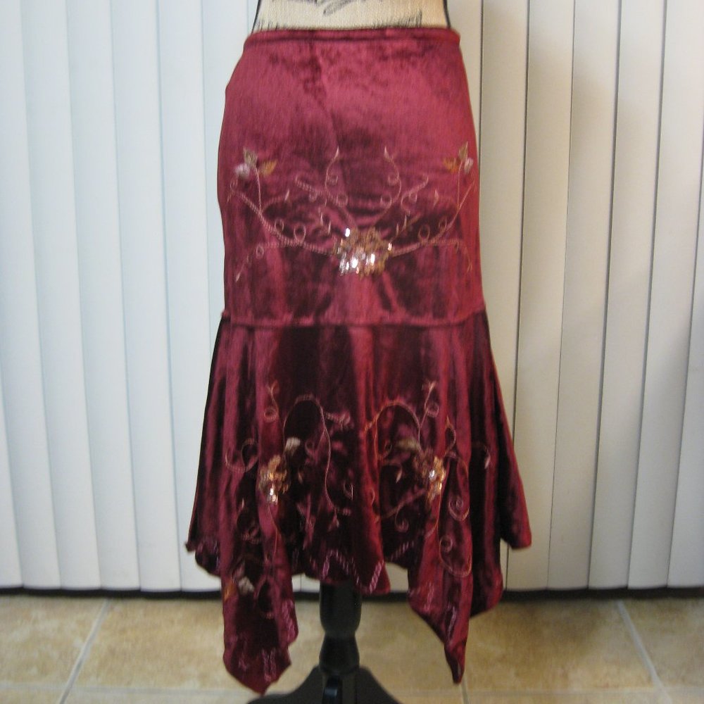 NWOT Debut red velvet handkerchief hem skirt S small